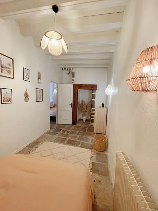 Logis Du Chandelier Le Puy-en-Velay 외부 사진