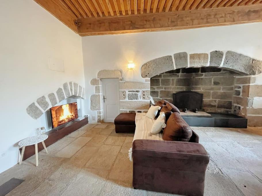 Logis Du Chandelier Le Puy-en-Velay 외부 사진